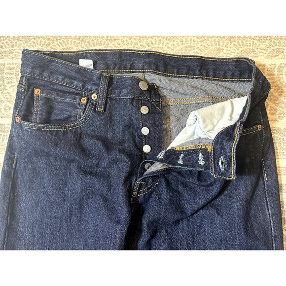 Levi's 501 Original Fit Straight Leg, Button Fly, Size W32 L32 - Picture 6 of 8